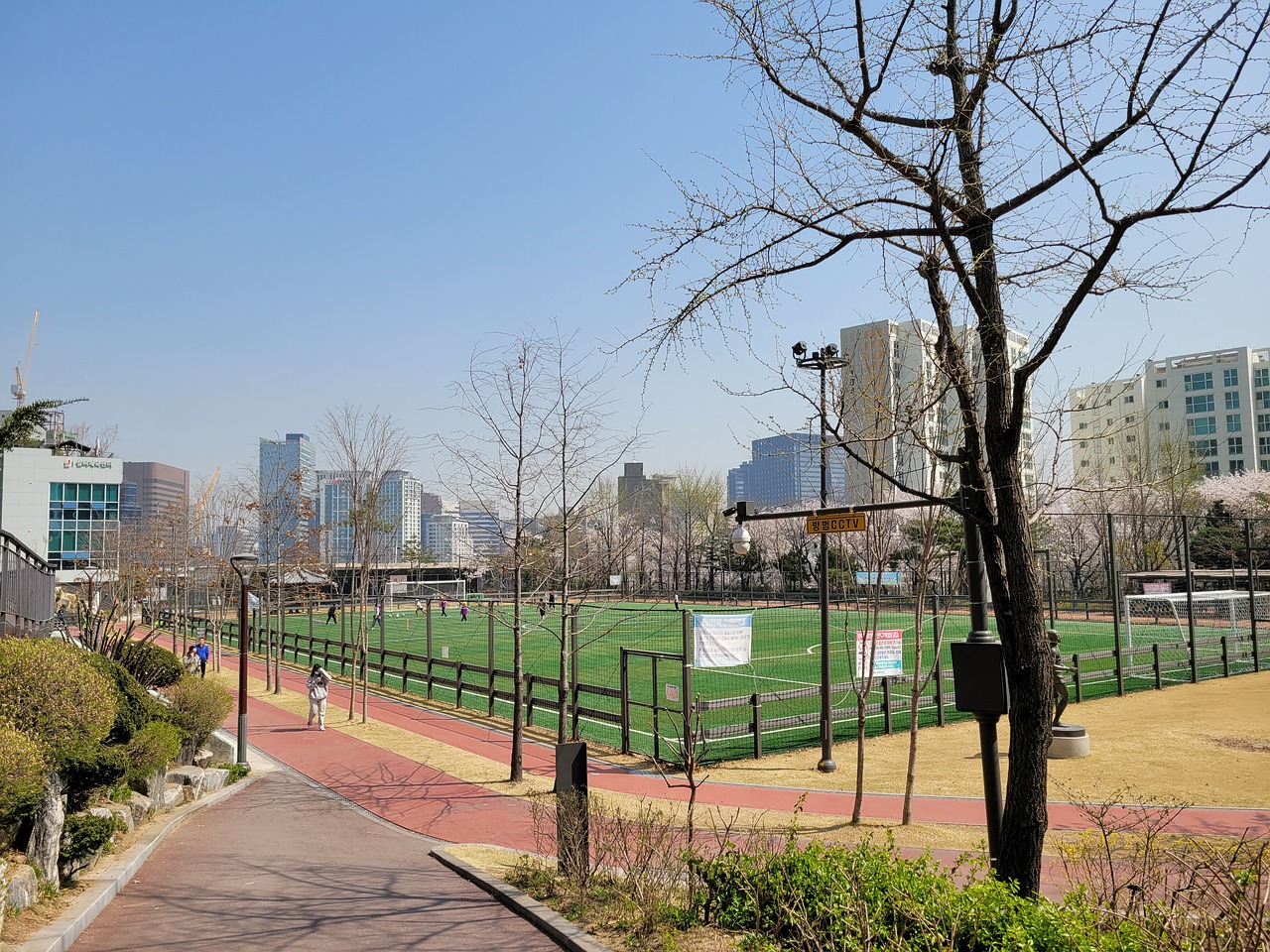 他用一场完 他用一场完